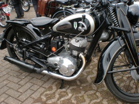 Motorrad- und Veteranen-Rallye Dom-Esch
