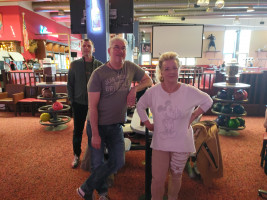 Bikerfreunde am Ball