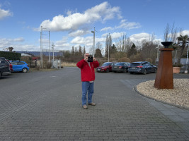 Bikerfreunde am Ball