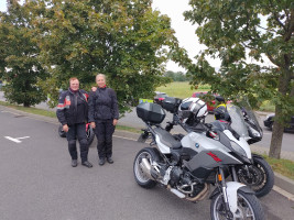 Es geht ins Bergische Land "Auf dem Dümpel" (Flugplatz) Hin und Rück über die Autobahn bis/ab Untereschbach.