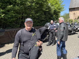 Maienluft schnuppern, die Drei-Täler-Tour