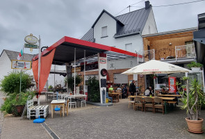 Sonntagsausfahrt in die Eifel zum Cafe zur Tanke in Kail/Mosel