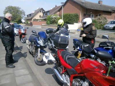 Tour am 1. Mai nach Dom Esch zur Oldtimer Motorrad Rallye