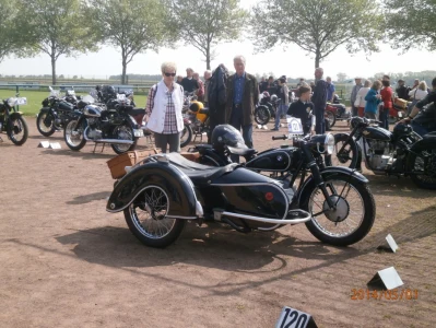 Tour am 1. Mai nach Dom Esch zur Oldtimer Motorrad Rallye