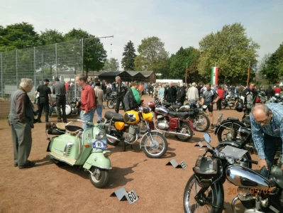 Tour am 1. Mai nach Dom Esch zur Oldtimer Motorrad Rallye