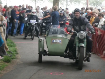 Tour am 1. Mai nach Dom Esch zur Oldtimer Motorrad Rallye