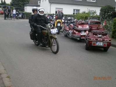 Tour am 1. Mai nach Dom Esch zur Oldtimer Motorrad Rallye
