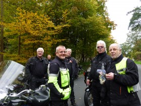 Motorradkorso zum Altenberger  Dom