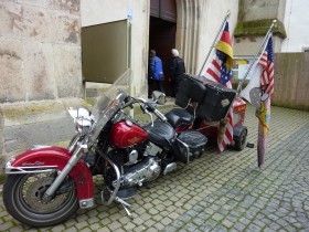 Motorradkorso zum Altenberger  Dom