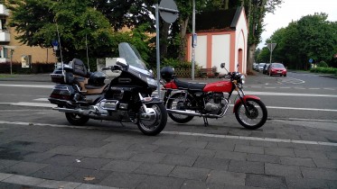 Blümchenpflückertour mit Station in Elsdorf (Wheels in motion), Oberaussem (Oldtimer)