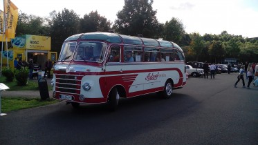 Tour zum Oldtimer-Nostalgietag am ADAC Fahrtsicherheitszentrum Grevenbroich
