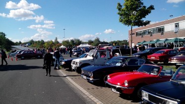 Tour zum Oldtimer-Nostalgietag am ADAC Fahrtsicherheitszentrum Grevenbroich