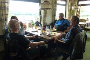 Schnelle kleine Eifelrunde mit Kehren ohne Ende !!