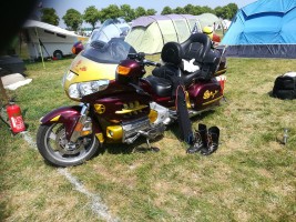 Gemütlich und sicher zum Gold Wing Treffen in Kronenberg /Holland