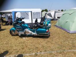 Gemütlich und sicher zum Gold Wing Treffen in Kronenberg /Holland