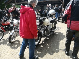 Fahrt zur Motorrad Veteranen Rallye in Dom Esch