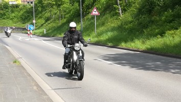 Fahrt zur Motorrad Veteranen Rallye in Dom Esch
