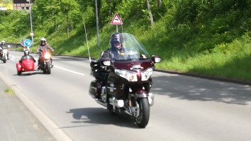 Fahrt zur Motorrad Veteranen Rallye in Dom Esch