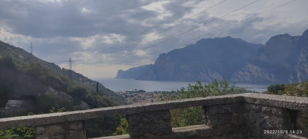 Zwei BFR'LER ERKUNDEN DEN di lago (Trentino province)