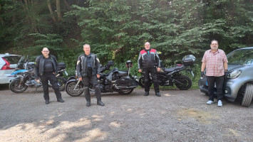 GG Immer der Nase nach